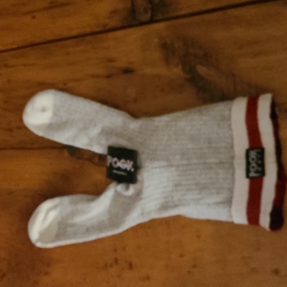 Hat - Picture 2 of 4